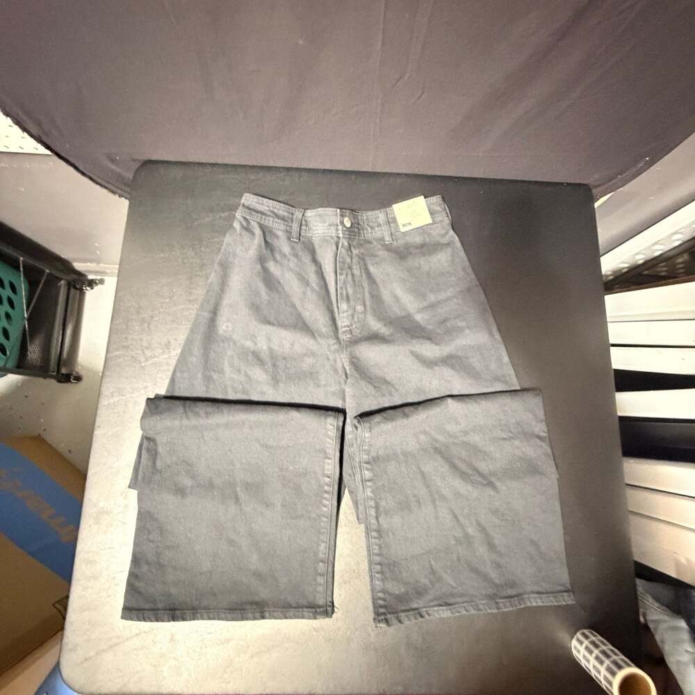 Universal Threads Sailor Wide Leg Jeans - Gray - Size 8